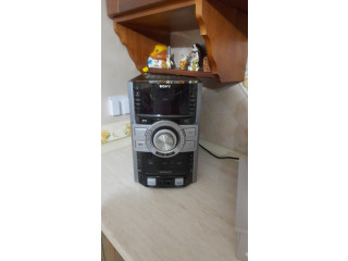 Vecchio stereo Sony funzionante