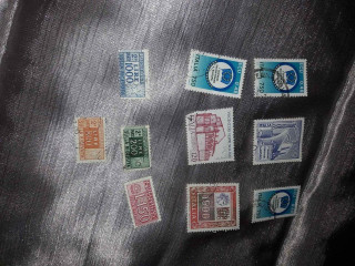 Collezione da circa 300 francobolli