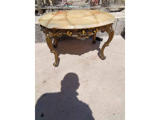 Tavolino da caffè con piano in onice