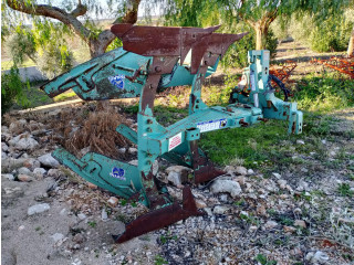 Aratro reversibile bicorpo Nardi