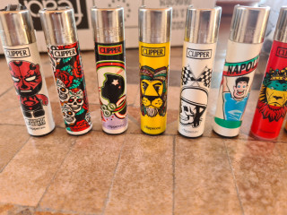 Collezione da100 accendini clipper: clipper tutti funzionanti