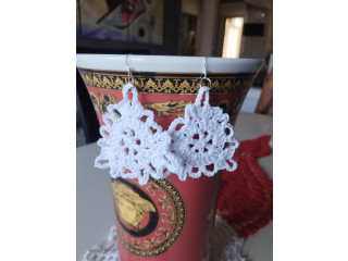 Orecchini all'uncinetto