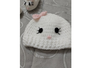 Cappellino con scarpette