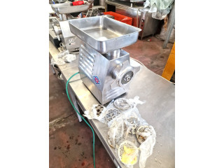 TRITACARNE PROFESSIONALE BOCCA 32 USATO