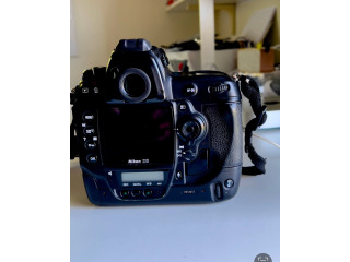 NIKON D3 con scatola ed accessori (NITAL)