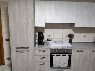 Cucina completa e camera da letto completa